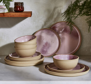 Minerals 12 Piece Set, Rose Quartz Minerals 12 Piece Set, Rose Quartz